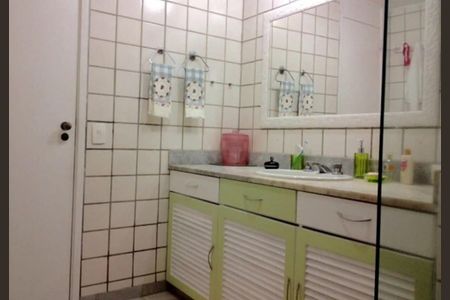 Apartamento para alugar com 120m², 3 quartos e 1 vaga Apartamento para alugar com 120m², 3 quartos e 1 vagaBanheiro