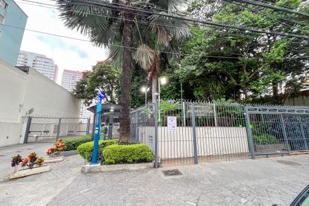 Apartamento para alugar com 90m², 3 quartos e 1 vaga Apartamento para alugar com 90m², 3 quartos e 1 vagaFachada