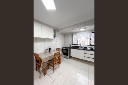 Apartamento para alugar com 90m², 3 quartos e 1 vaga Apartamento para alugar com 90m², 3 quartos e 1 vagaCozinha