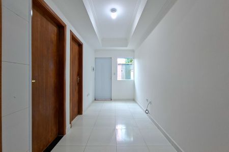 Sala de casa de condomínio para alugar com 2 quartos, 45m² em Princesa, Praia Grande