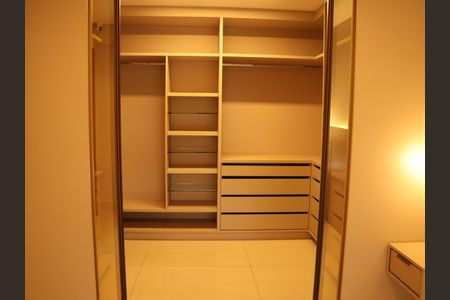 Apartamento para alugar com 124m², 3 quartos e 2 vagasCloset da suíte 1