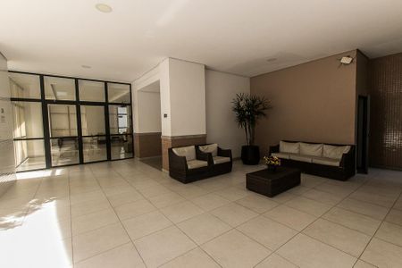 Apartamento para alugar com 226m², 3 quartos e 3 vagas Apartamento para alugar com 226m², 3 quartos e 3 vagasHall social