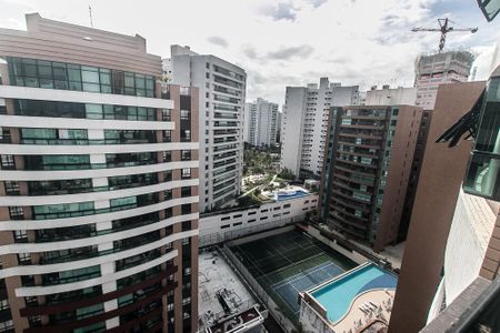 Apartamento para alugar com 226m², 3 quartos e 3 vagas Apartamento para alugar com 226m², 3 quartos e 3 vagasVista do Quarto 2