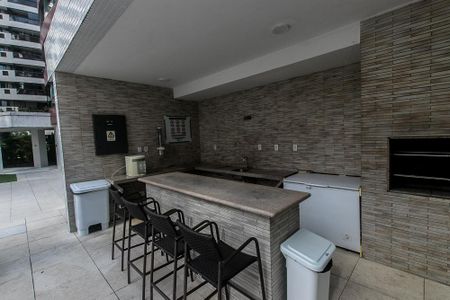 Apartamento para alugar com 226m², 3 quartos e 3 vagas Apartamento para alugar com 226m², 3 quartos e 3 vagasÁrea comum - Churrasqueira