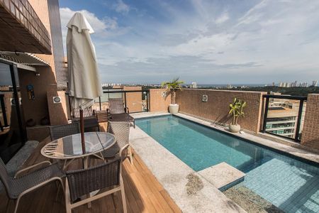 Apartamento para alugar com 226m², 3 quartos e 3 vagas Apartamento para alugar com 226m², 3 quartos e 3 vagasPiscina