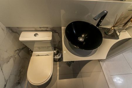 Apartamento para alugar com 226m², 3 quartos e 3 vagas Apartamento para alugar com 226m², 3 quartos e 3 vagasLavabo