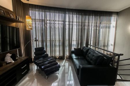 Apartamento para alugar com 226m², 3 quartos e 3 vagas Apartamento para alugar com 226m², 3 quartos e 3 vagasSala de Cinema