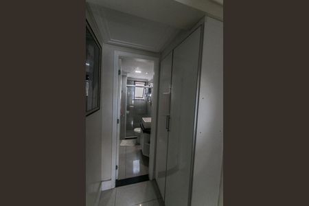 Apartamento para alugar com 226m², 3 quartos e 3 vagas Apartamento para alugar com 226m², 3 quartos e 3 vagasBanheiro social