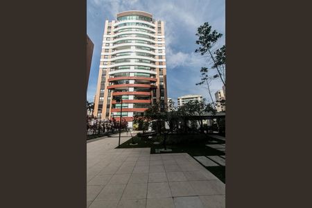 Apartamento para alugar com 226m², 3 quartos e 3 vagas Apartamento para alugar com 226m², 3 quartos e 3 vagasÁrea comum