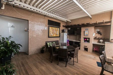 Apartamento para alugar com 226m², 3 quartos e 3 vagas Apartamento para alugar com 226m², 3 quartos e 3 vagasCobertura + area gourmet