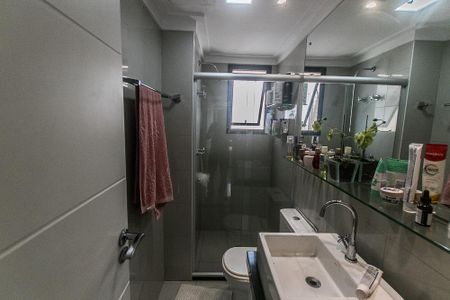 Apartamento para alugar com 226m², 3 quartos e 3 vagas Apartamento para alugar com 226m², 3 quartos e 3 vagasBanheiro social