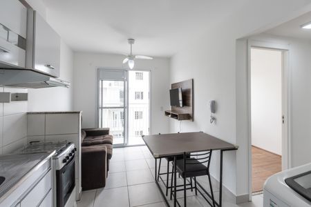 Apartamento para alugar com 38m², 2 quartos e sem vaga Apartamento para alugar com 38m², 2 quartos e sem vagaSala