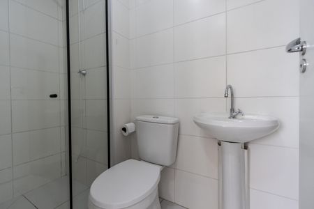 Apartamento para alugar com 38m², 2 quartos e sem vaga Apartamento para alugar com 38m², 2 quartos e sem vagaBanheiro