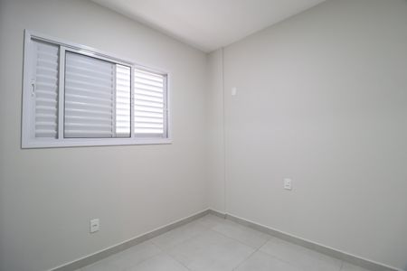 Quarto 1 de apartamento para alugar com 2 quartos, 57m² em Alto Umuarama, Uberlândia
