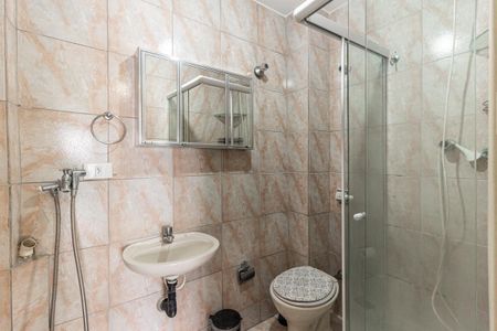 Banheiro de kitnet/studio para alugar com 1 quarto, 40m² em Vila Buarque, São Paulo