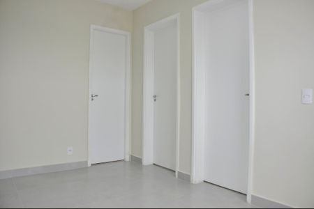 Apartamento para alugar com 38m², 2 quartos e sem vagaDetalhe - Sala