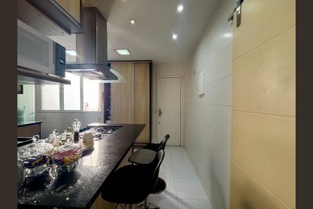 Apartamento à venda com 97m², 2 quartos e 1 vagaCozinha