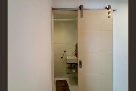 Apartamento à venda com 97m², 2 quartos e 1 vagaBanheiro social