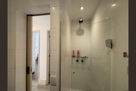 Apartamento à venda com 97m², 2 quartos e 1 vagaBanheiro social