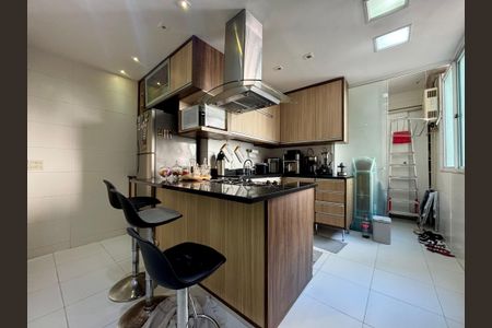 Apartamento à venda com 97m², 2 quartos e 1 vagaCozinha