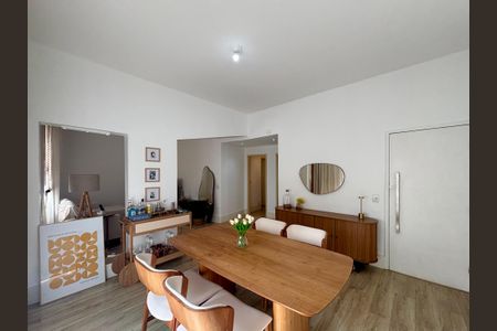 Apartamento à venda com 97m², 2 quartos e 1 vagaSala