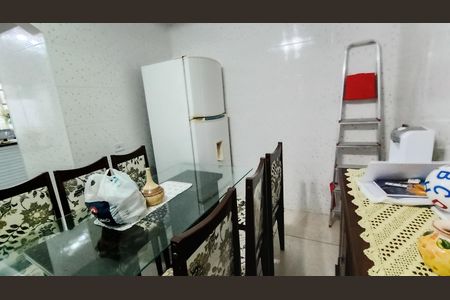 Casa para alugar com 2 quartos, 160m² em Vila Laura, Suzano