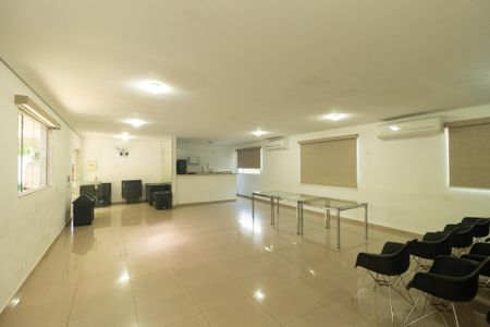 Apartamento para alugar com 43m², 2 quartos e 1 vagaÁrea comum - Salão de festas