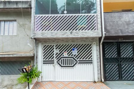 Casa à venda com 117m², 3 quartos e 1 vagaFachada