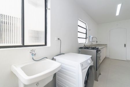 Apartamento à venda com 70m², 2 quartos e 1 vagaÁrea de Serviço