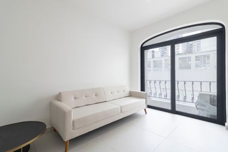 Sala de apartamento à venda com 2 quartos, 70m² em Itaim Bibi, São Paulo
