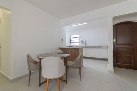 Apartamento à venda com 70m², 2 quartos e 1 vagaSala de Jantar