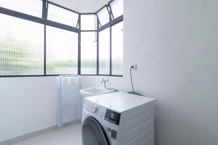 Apartamento à venda com 70m², 2 quartos e 1 vagaÁrea de Serviço