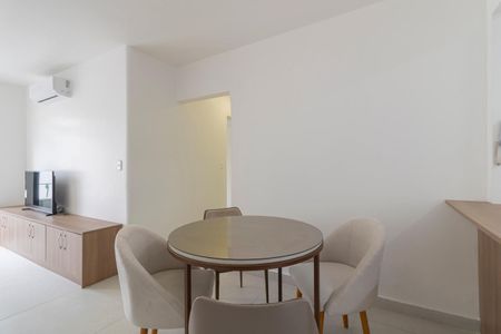 Apartamento à venda com 70m², 2 quartos e 1 vagaSala de Jantar