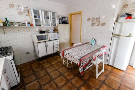 Casa para alugar com 80m², 3 quartos e 2 vagasCozinha - Armários