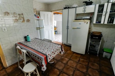 Casa para alugar com 80m², 3 quartos e 2 vagasCozinha - Armários