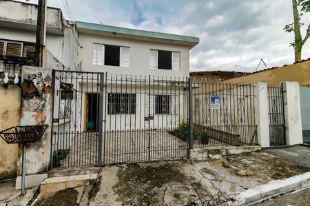Casa para alugar com 80m², 3 quartos e 2 vagasFachada