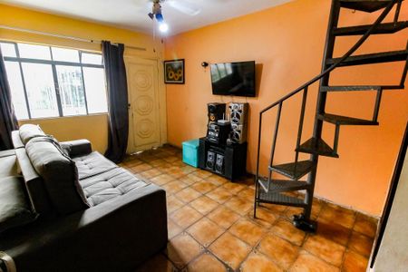 Casa para alugar com 80m², 3 quartos e 2 vagasSala