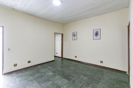 Casa à venda com 144m², 2 quartos e sem vaga Casa à venda com 144m², 2 quartos e sem vagaSala