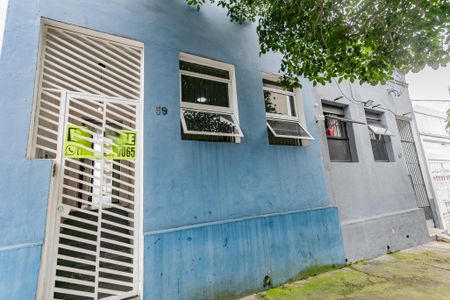 Casa à venda com 144m², 2 quartos e sem vaga Casa à venda com 144m², 2 quartos e sem vagaFachada