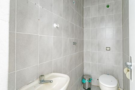 Casa à venda com 144m², 2 quartos e sem vaga Casa à venda com 144m², 2 quartos e sem vagaBanheiro de serviço