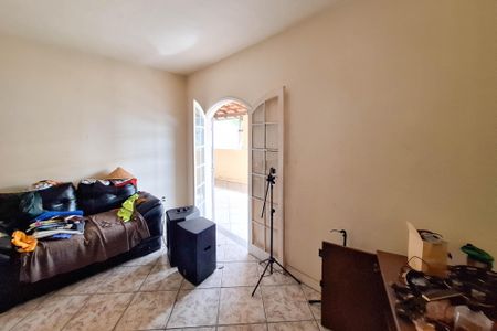 Casa para alugar com 290m², 4 quartos e 1 vagaSala 2