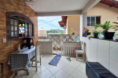 Casa para alugar com 290m², 4 quartos e 1 vagaQuintal