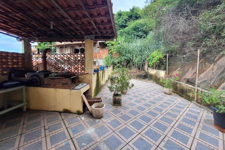 Casa para alugar com 290m², 4 quartos e 1 vagaQuintal