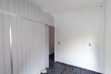 Quarto 1 de casa para alugar com 2 quartos, 82m² em Fazenda da Juta, São Paulo