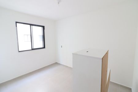 Quarto 1 de apartamento para alugar com 2 quartos, 38m² em Metalúrgicos, Osasco