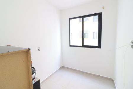 Quarto 2 de apartamento para alugar com 2 quartos, 38m² em Metalúrgicos, Osasco