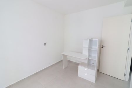 Quarto 1 de apartamento para alugar com 2 quartos, 38m² em Metalúrgicos, Osasco