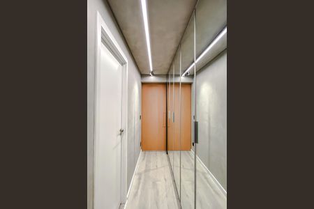 Studio à venda com 27m², 1 quarto e 1 vaga Studio à venda com 27m², 1 quarto e 1 vagaCorredor