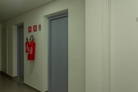 Apartamento para alugar com 83m², 2 quartos e 2 vagas Apartamento para alugar com 83m², 2 quartos e 2 vagasÁrea Comum-Hall do andar