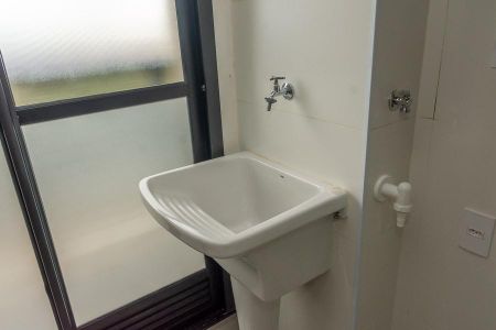 Apartamento para alugar com 83m², 2 quartos e 2 vagas Apartamento para alugar com 83m², 2 quartos e 2 vagasDetalhe Área de Serviço-Tanque